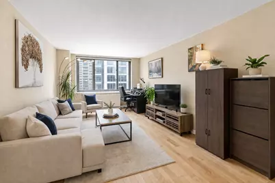 2025 Broadway #17A, New York, NY 10023 - Photo 1