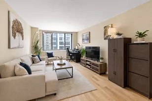 2025 Broadway, New York City, NY 10023 - Photo 1