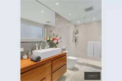 152 W 58th Street #PH8, New York City, NY 10019 - Photo 11