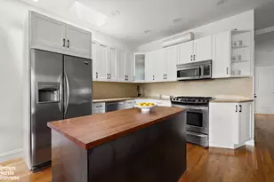 667 Degraw St, New York City, NY 11217 - Photo 3