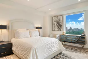 160 Central Park S, New York, NY 10019 - Photo 15