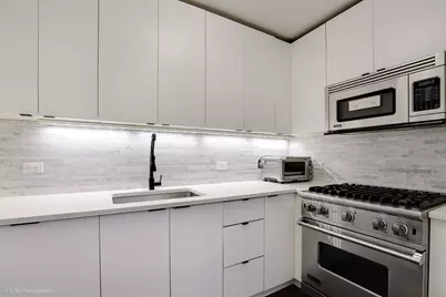 200 E 94th Street, New York City, NY 10128 - Photo 5
