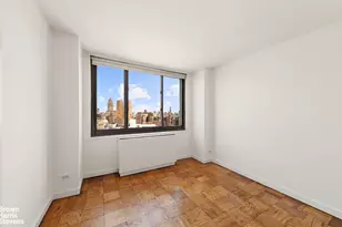 2025 Broadway, New York City, NY 10023 - Photo 3