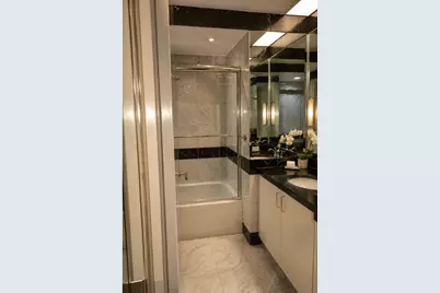 150 W 56th Street #3312, New York, NY 10019 - Photo 7