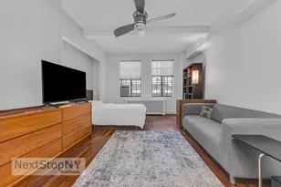 320 E 42nd St, New York City, NY 10017 - Photo 3