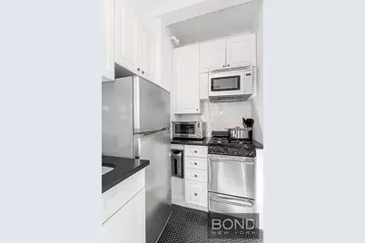 201 W 16th Street #8G, New York, NY 10011 - Photo 5