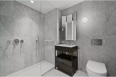 135 E 47th Street #19F, New York City, NY 10017 - Photo 7