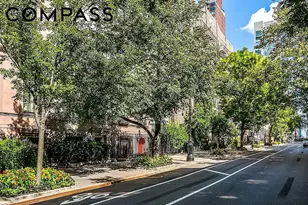 222 E 61st St, New York City, NY 10065 - Photo 27