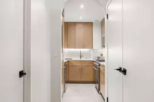 721 5th Ave, New York City, NY 10022 - Photo 5