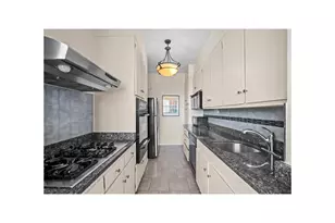 555 Kappock St, New York City, NY 10463 - Photo 5