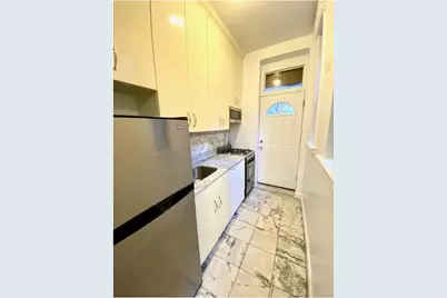 247 E 39th Street #1D, New York, NY 10016 - Photo 3