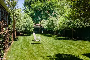 1917 Glenwood Rd, New York City, NY 11230 - Photo 17