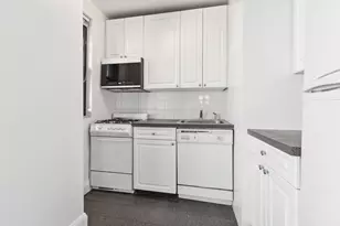 200 E 16th St, New York City, NY 10003 - Photo 5