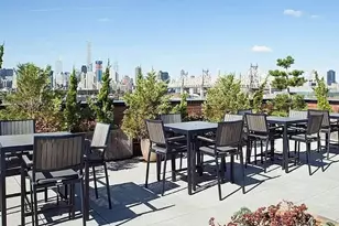 21-45 44th Dr, New York City, NY 11101 - Photo 11