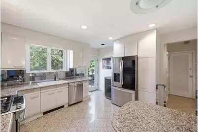 187 Beach 136th Street, New York City, NY 11694 - Photo 5