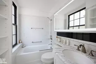940 Park Ave, New York, NY 10028 - Photo 5