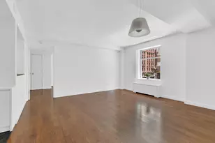 100 W 58th St, New York City, NY 10019 - Photo 7
