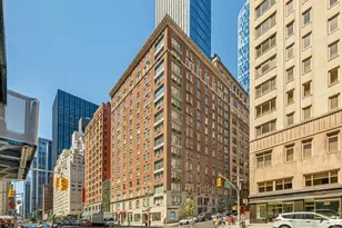 100 W 58th St, New York City, NY 10019 - Photo 19