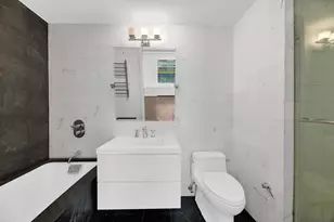 100 W 58th St, New York City, NY 10019 - Photo 25