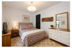 255 Eastern Pkwy, New York City, NY 11238 - Photo 5