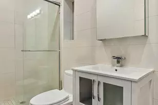 216 3rd Ave, New York City, NY 10003 - Photo 5
