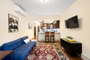 69 Pineapple St, New York City, NY 11201 - Photo 1