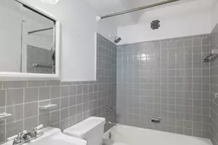 310 E 70th St, New York City, NY 10021 - Photo 9
