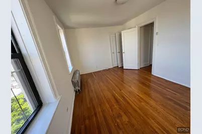 32-15 35th Street #F6, Astoria, NY 11106 - Photo 5