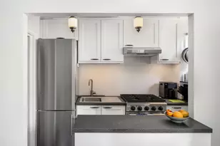 211 E 35th St, New York City, NY 10016 - Photo 5