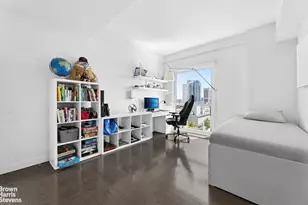 371 W 123rd St, New York City, NY 10027 - Photo 7