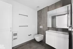 371 W 123rd St, New York City, NY 10027 - Photo 9