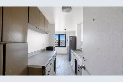 185 Hall Street #1704, New York City, NY 11205 - Photo 3
