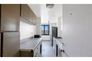 185 Hall St, New York City, NY 11205 - Photo 3