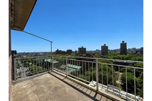 185 Hall St, New York City, NY 11205 - Photo 7