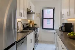 200 E 36th St, New York City, NY 10016 - Photo 7