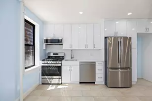 25 Indian Rd, New York City, NY 10034 - Photo 7