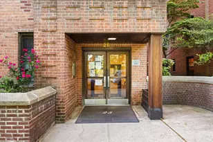 25 Indian Rd, New York City, NY 10034 - Photo 15