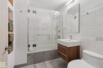 266 E Broadway #B705, New York, NY 10002 - Photo 5