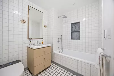 24-01 Queens Plaza N #4011, Long Island City, NY 11101 - Photo 5