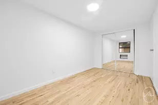 313 W 29th St, New York City, NY 10001 - Photo 9