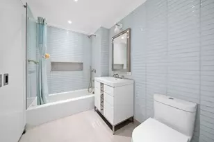 212 Warren St, New York City, NY 10282 - Photo 11