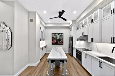 529 W 42nd Street #4F, New York City, NY 10036 - Photo 3