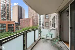 300 E 40th St, New York City, NY 10016 - Photo 7