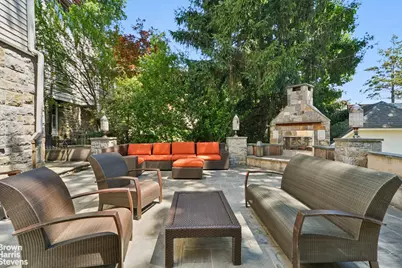 5612 Delafield Avenue, New York City, NY 10471 - Photo 19