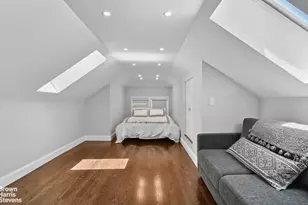 5612 Delafield Ave, New York City, NY 10471 - Photo 9