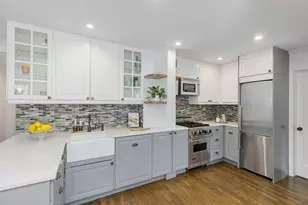 165 Christopher St, New York City, NY 10014 - Photo 5
