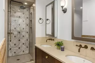165 Christopher St, New York City, NY 10014 - Photo 7