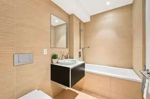 166 W 18th St, New York City, NY 10011 - Photo 7
