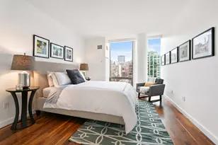 166 W 18th St, New York City, NY 10011 - Photo 5