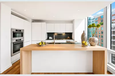 166 W 18th Street #8B, New York City, NY 10011 - Photo 3